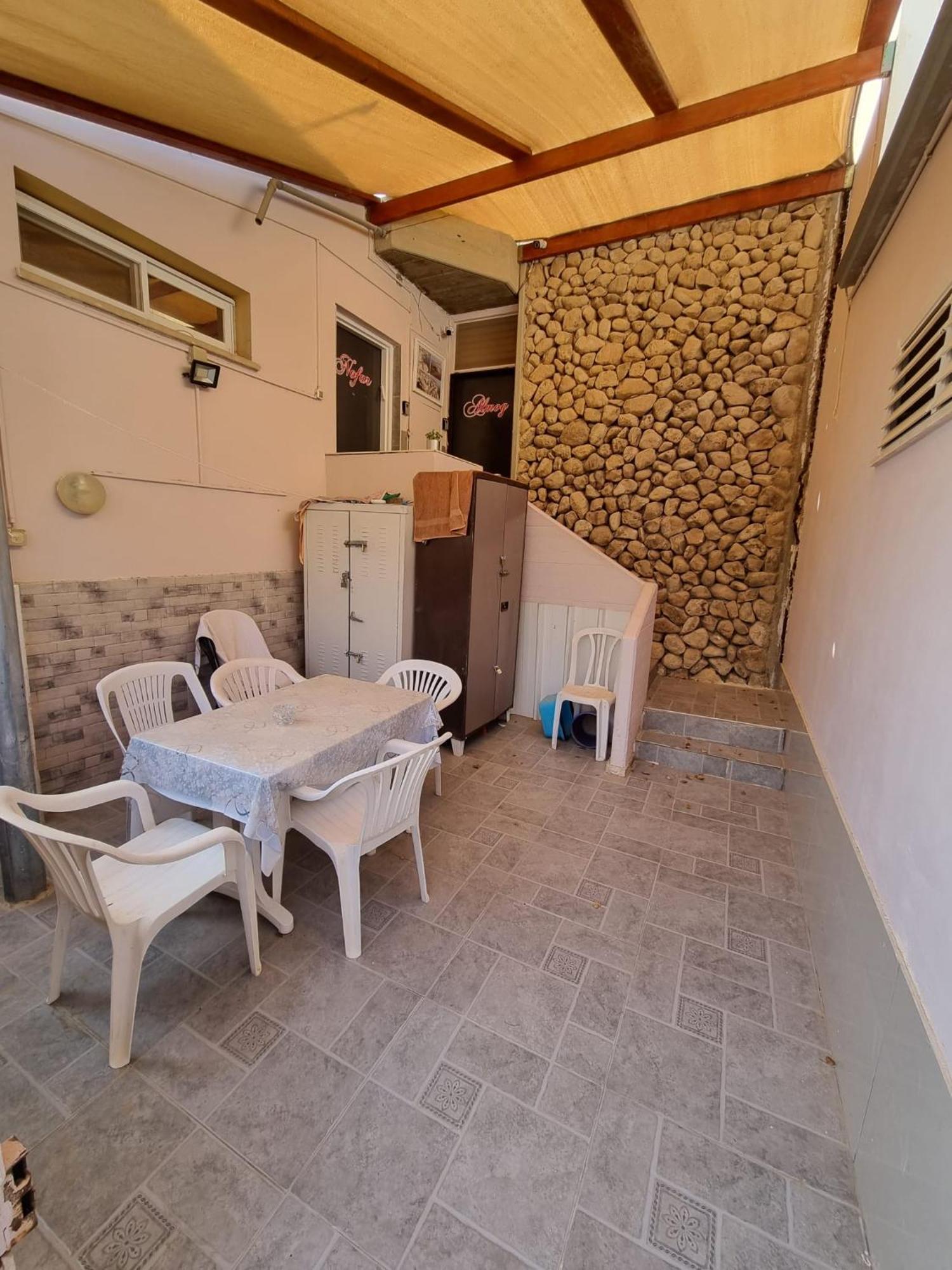 Villa Nadia Hosting Dead Sea Neve Zohar Esterno foto